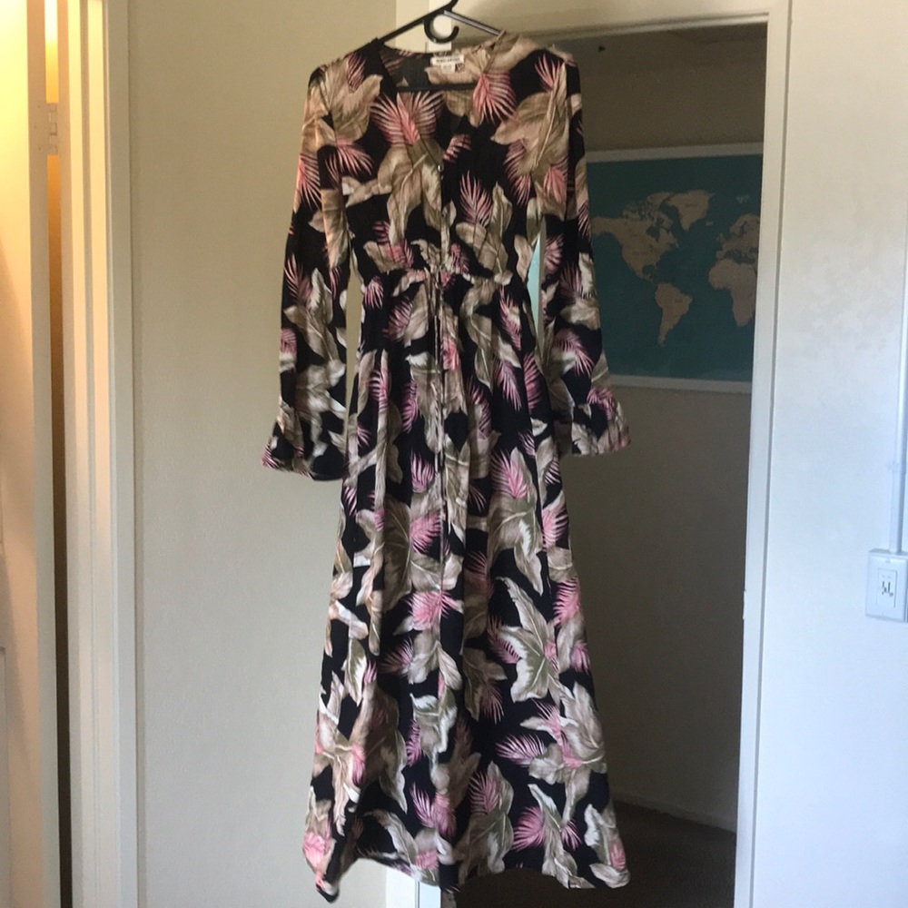 Billabong Maxi Dress Black - Super Flow-y!!
